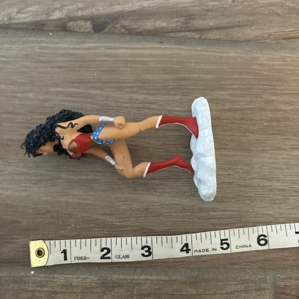 Rare Vintage WONDER WOMAN Modern Era Figure DC Comic Ornament